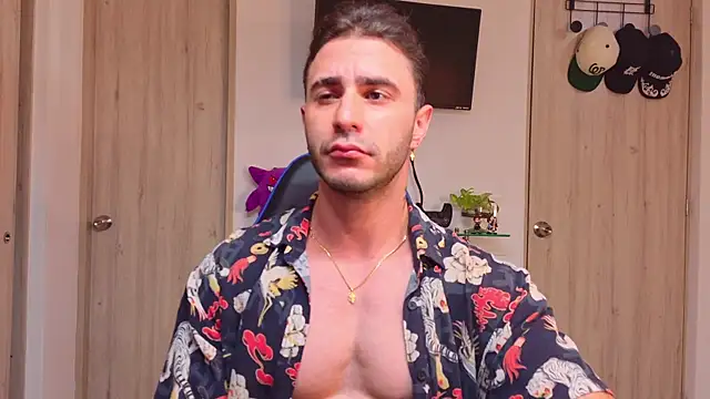 Snapshot of Latino_stud4u chatting on 07-13-26, 07:46 Latino stud4u online show from 07-13-26, 07:46