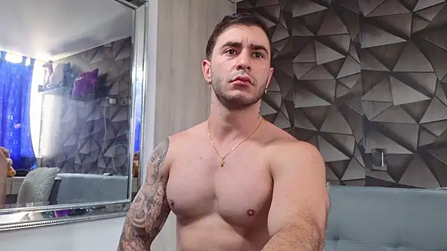Latino stud4u online show from 05-31-26, 05:19