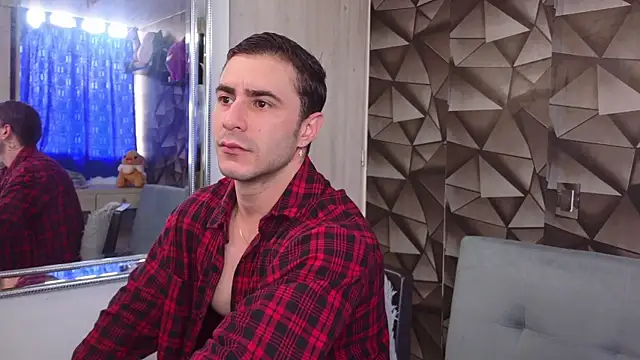 Latino stud4u online show from 05-21-26, 06:16