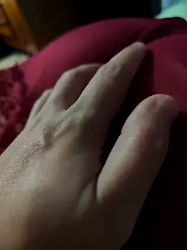 LovlyAnnie online show from 12-22-25, 05:07