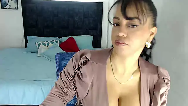 yeli xxx online show from 09-13-25, 03:34
