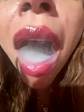 Snapshot of pimenta_gaby chatting on 11-16-25, 02:49 pimenta gaby online show from 11-16-25, 02:49