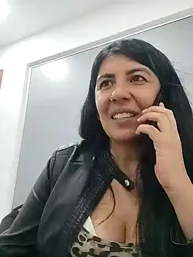 aisha latina online show from 03-07-25, 08:11