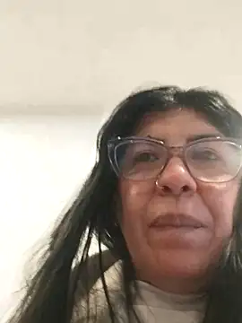 Snapshot of aisha_latina chatting on 04-21-26, 05:30 aisha latina online show from 04-21-26, 05:30