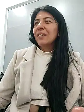 aisha latina online show from 03-14-25, 08:17