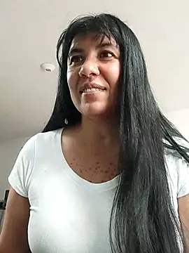 Snapshot of aisha_latina chatting on 07-14-26, 12:55 aisha latina online show from 07-14-26, 12:55