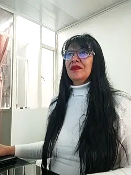 aisha latina online show from 02-25-26, 02:39