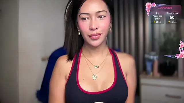 Jasmine Elcock online show from 05-13-26, 03:57