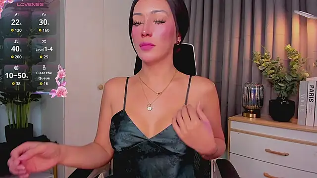 Jasmine Elcock online show from 04-11-26, 07:56