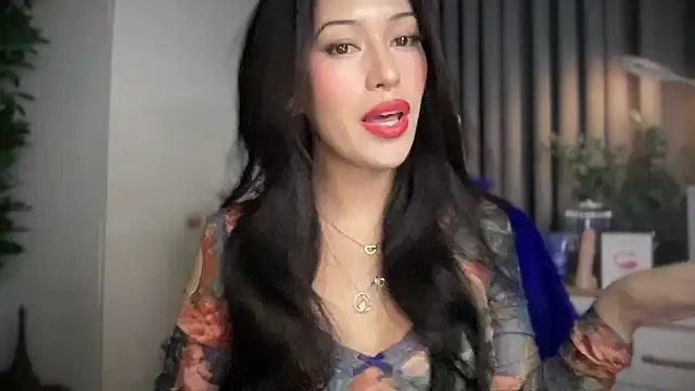 Snapshot of Jasmine_Elcock chatting on 06-19-26, 06:47 Jasmine Elcock online show from 06-19-26, 06:47