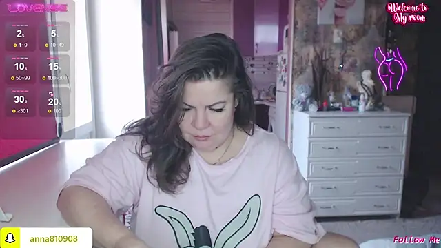 femme fatale1 online show from 12-21-25, 09:33