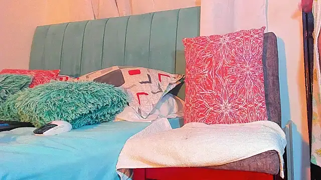 Snapshot of karlablue_ chatting on 01-29-25, 02:40 karlablue online show from 01-29-25, 02:40
