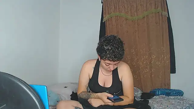 Snapshot of kathy_luisa chatting on 05-30-26, 09:04 kathy luisa online show from 05-30-26, 09:04