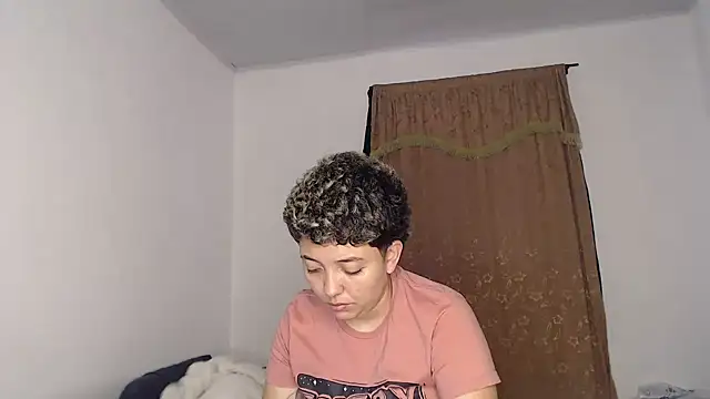 Snapshot of kathy_luisa chatting on 05-16-26, 11:53 kathy luisa online show from 05-16-26, 11:53