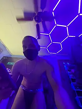 Cloudd Kingg Iceyyy online show from 03-22-26, 05:25