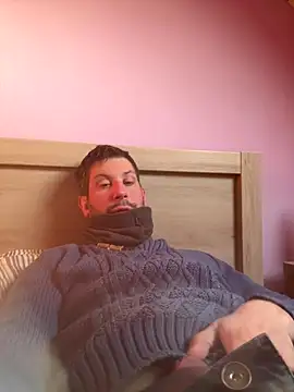 Taxidriver1988 online show from 12-15-25, 02:45