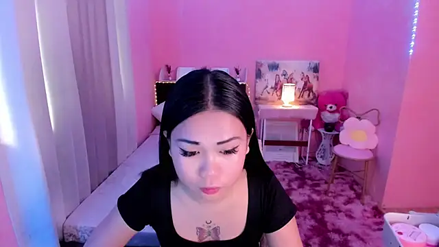 Snapshot of Vivorey_Leighn chatting on 12-07-24, 02:58 Vivorey Leighn online show from 12-07-24, 02:58