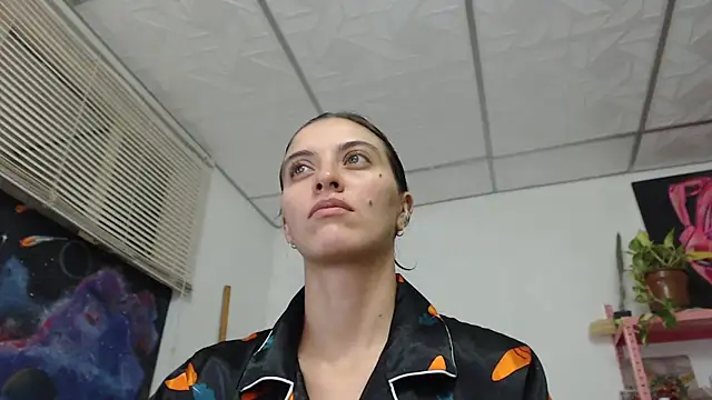 mariecam420 online show from 06-07-26, 03:28