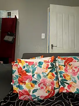 HoneyDropsX online show from 05-15-26, 05:05
