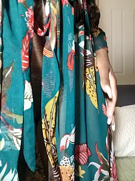 HoneyDropsX online show from 11-11-25, 03:34