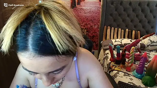 sofia23dirty online show from 10-13-25, 08:32