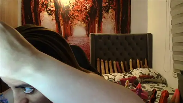 Snapshot of sofia23dirty chatting on 02-11-26, 10:20 sofia23dirty online show from 02-11-26, 10:20