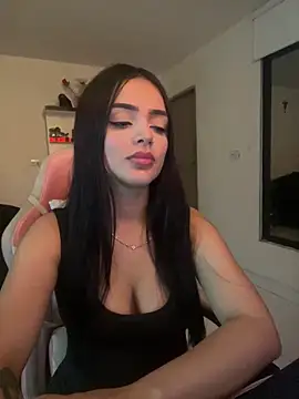 Snapshot of anniehart chatting on 01-17-26, 01:09 anniehart online show from 01-17-26, 01:09