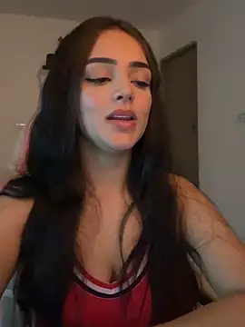 Snapshot of anniehart chatting on 02-21-26, 02:24 anniehart online show from 02-21-26, 02:24