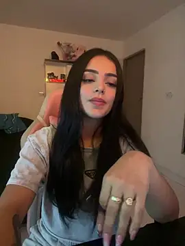 anniehart online show from 12-17-25, 11:54