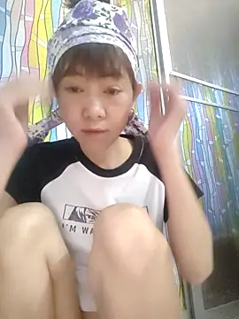 Little suzy5 online show from 03-21-26, 12:45