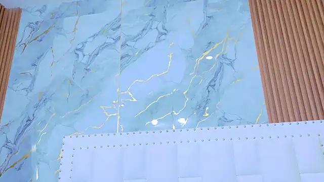 IrresistibleMilf online show from 11-21-25, 12:26