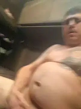 Snapshot of Gangster868 chatting on 09-28-25, 06:20 Gangster868 online show from 09-28-25, 06:20