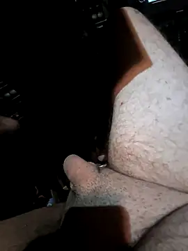 Snapshot of Gangster868 chatting on 09-27-25, 06:41 Gangster868 online show from 09-27-25, 06:41