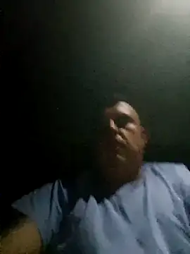 Snapshot of Gangster868 chatting on 02-26-25, 06:15 Gangster868 online show from 02-26-25, 06:15