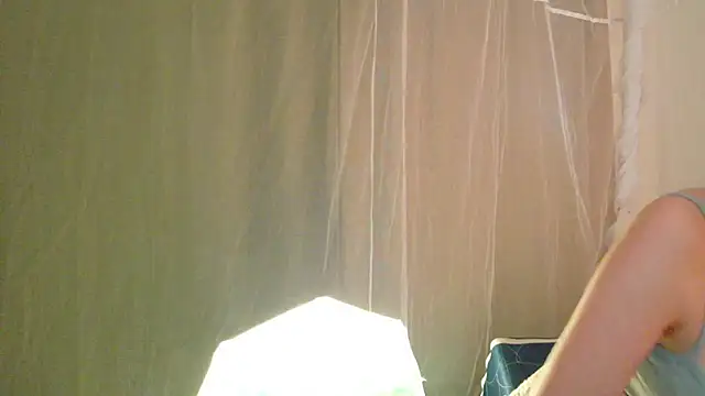 magali 19 online show from 07-10-26, 01:16