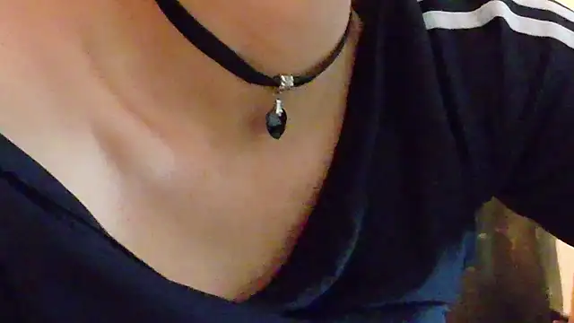 magali 19 online show from 07-12-26, 01:39