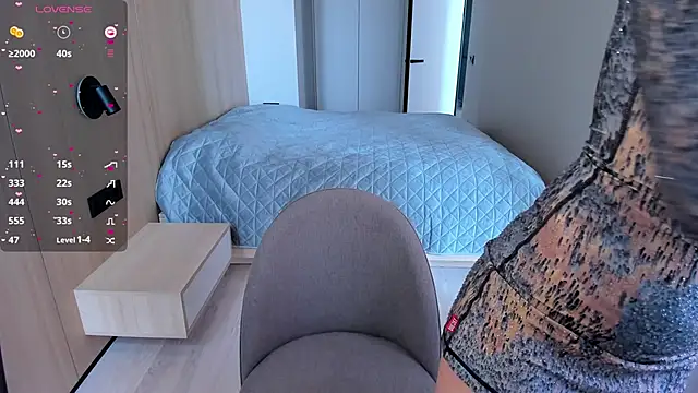 Aquilaris  online show from 03-22-25, 07:04