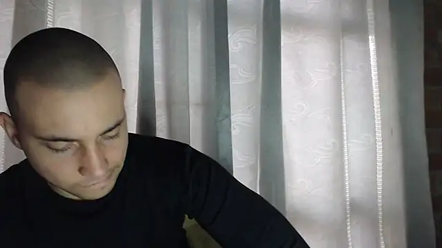 Armando 2002 online show from 11-14-25, 04:21