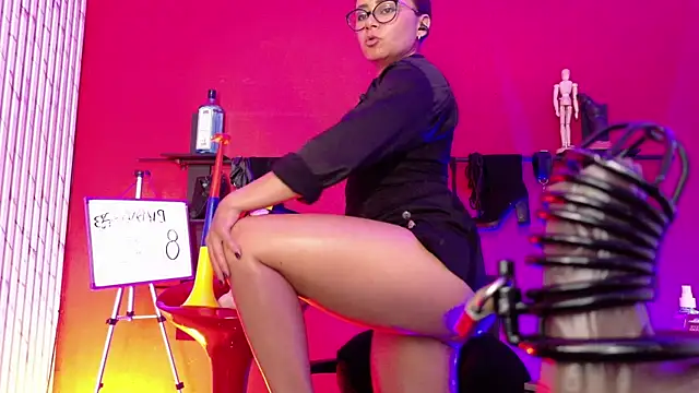 MistressSlut1 online show from 07-06-26, 03:03