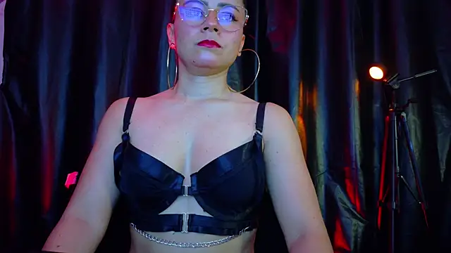 MistressSlut1 online show from 10-08-25, 11:23