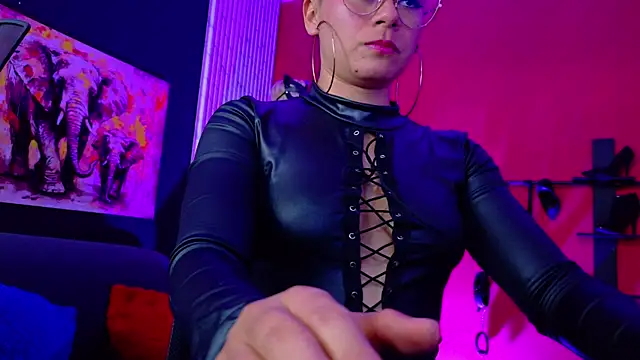 MistressSlut1 online show from 09-26-25, 02:35