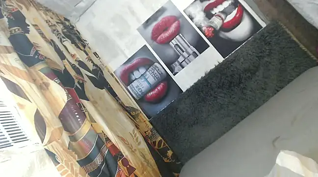 Snapshot of barbie_ivana chatting on 02-13-25, 01:40 barbie ivana online show from 02-13-25, 01:40