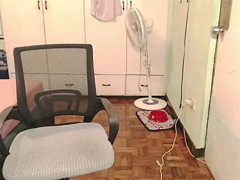 Ezradeliciosa online show from 06-11-26, 02:53