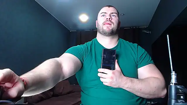 muscularjohnforuX online show from 02-25-25, 05:40