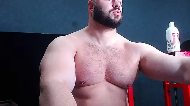 Snapshot of muscularjohnforuX chatting on 05-10-26, 07:45 muscularjohnforuX online show from 05-10-26, 07:45