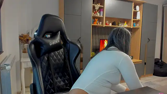 Claire95  online show from 02-26-26, 06:57