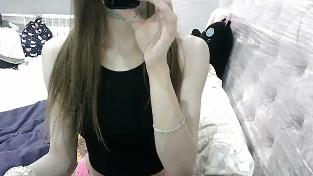Snapshot of KittyBounty chatting on 06-19-26, 09:53 KittyBounty online show from 06-19-26, 09:53
