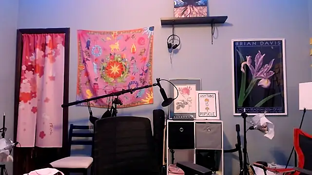 JenniferGwen online show from 03-05-25, 01:21