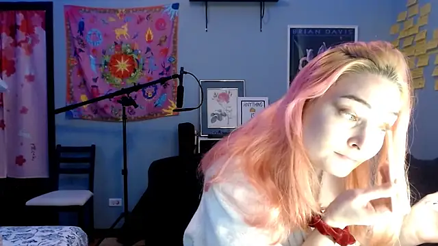 JenniferGwen online show from 02-13-25, 09:27