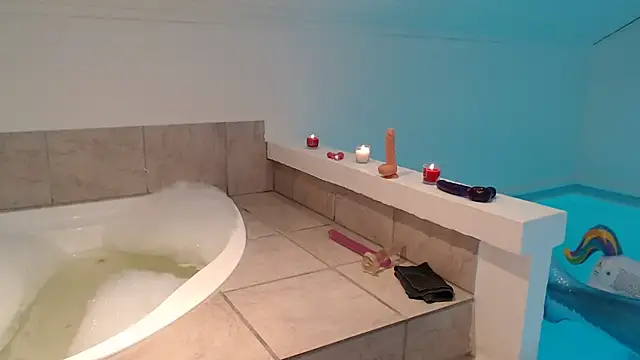 little-laura online show from 01-24-25, 02:51